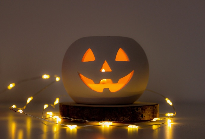 Halloween pumpkin lit