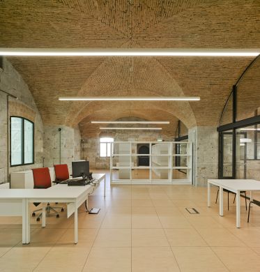 Zona de estudo com iluminação Tromilux Zona de estudo com iluminação Tromilux